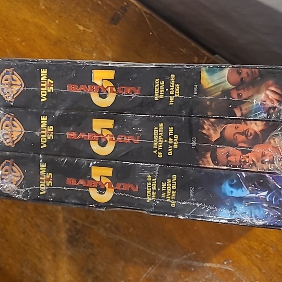 Babylon 5 season 5  VHS - Picture 4 of 4